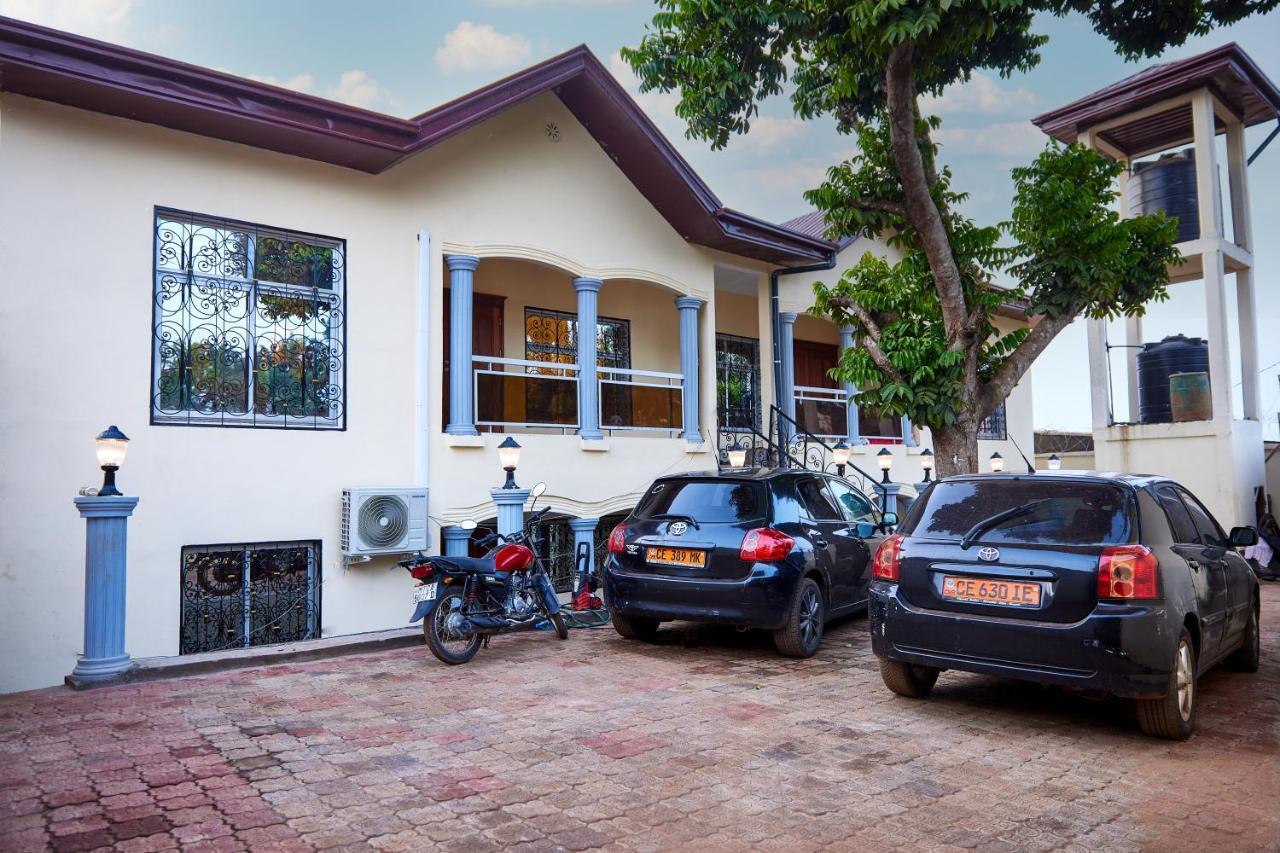 Residence Noumsi Yaounde Bagian luar foto