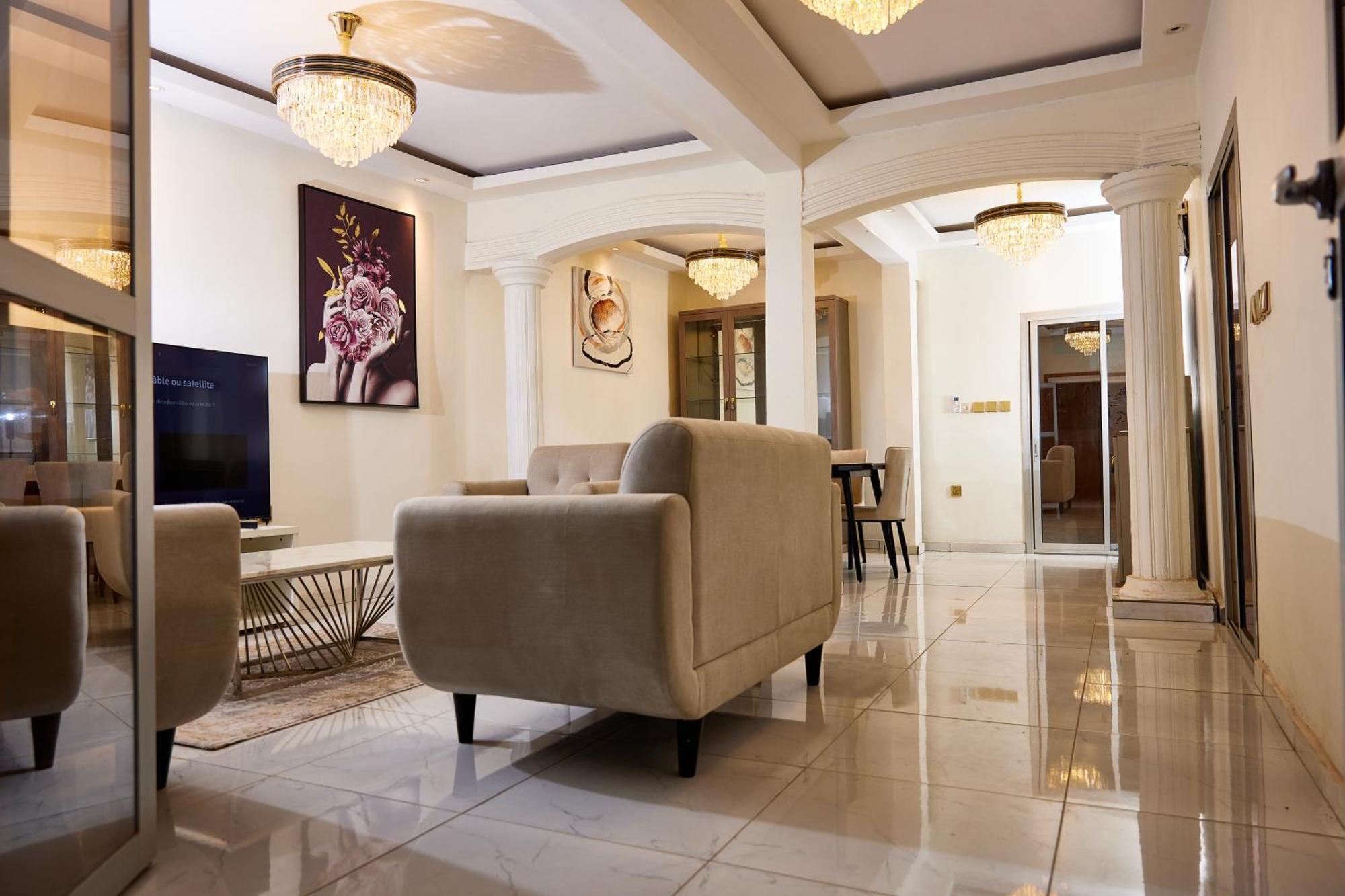 Residence Noumsi Yaounde Bagian luar foto